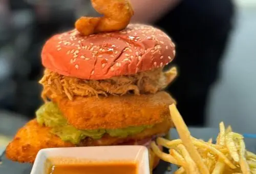 HAMBURGUESA Ohh My Pulled Chicken 2 HAMBURGUESA Ohh My Pulled Chicken 2